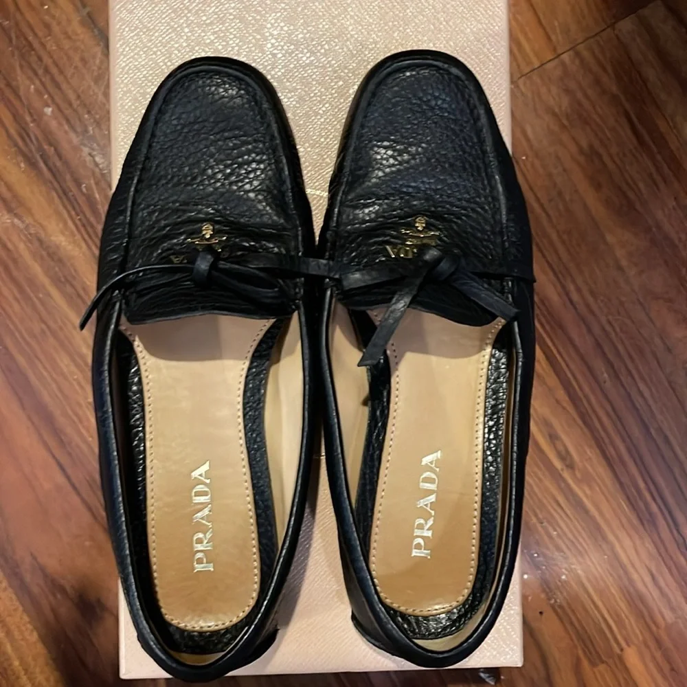 Prada black driving shoes - authentic - Picture 5 of 10
